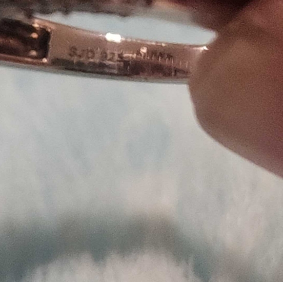 Ring, Simulated pink sapphire, with white CZ Halo, set in 925, size 9 - Picture 7 of 8